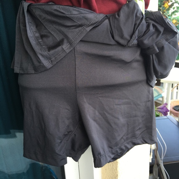 Fila skort - Picture 3 of 4